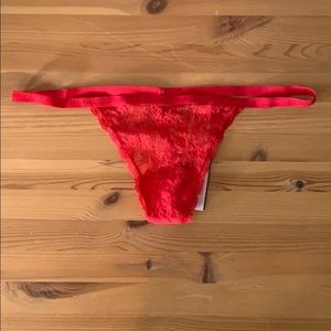 NWT Victoria’s Secret Lace Red V-String Panty